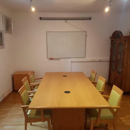 Sippo Апартаменты Любляна